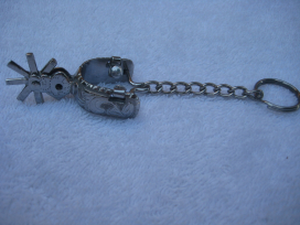 Stainless Steel Spur Key Chain with regular chain